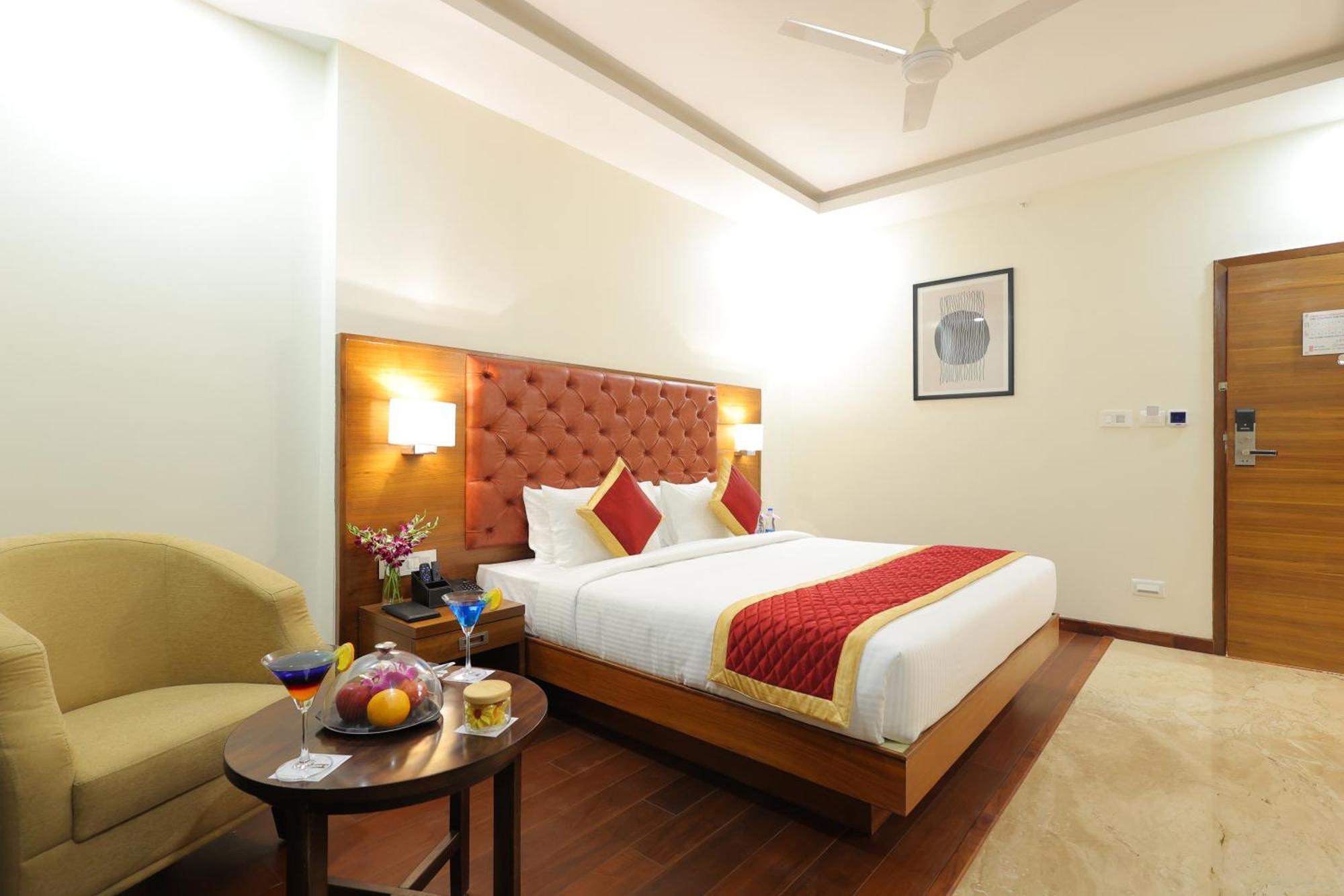 Icon Grand Hotel By Bhagini Bangalore Exterior photo