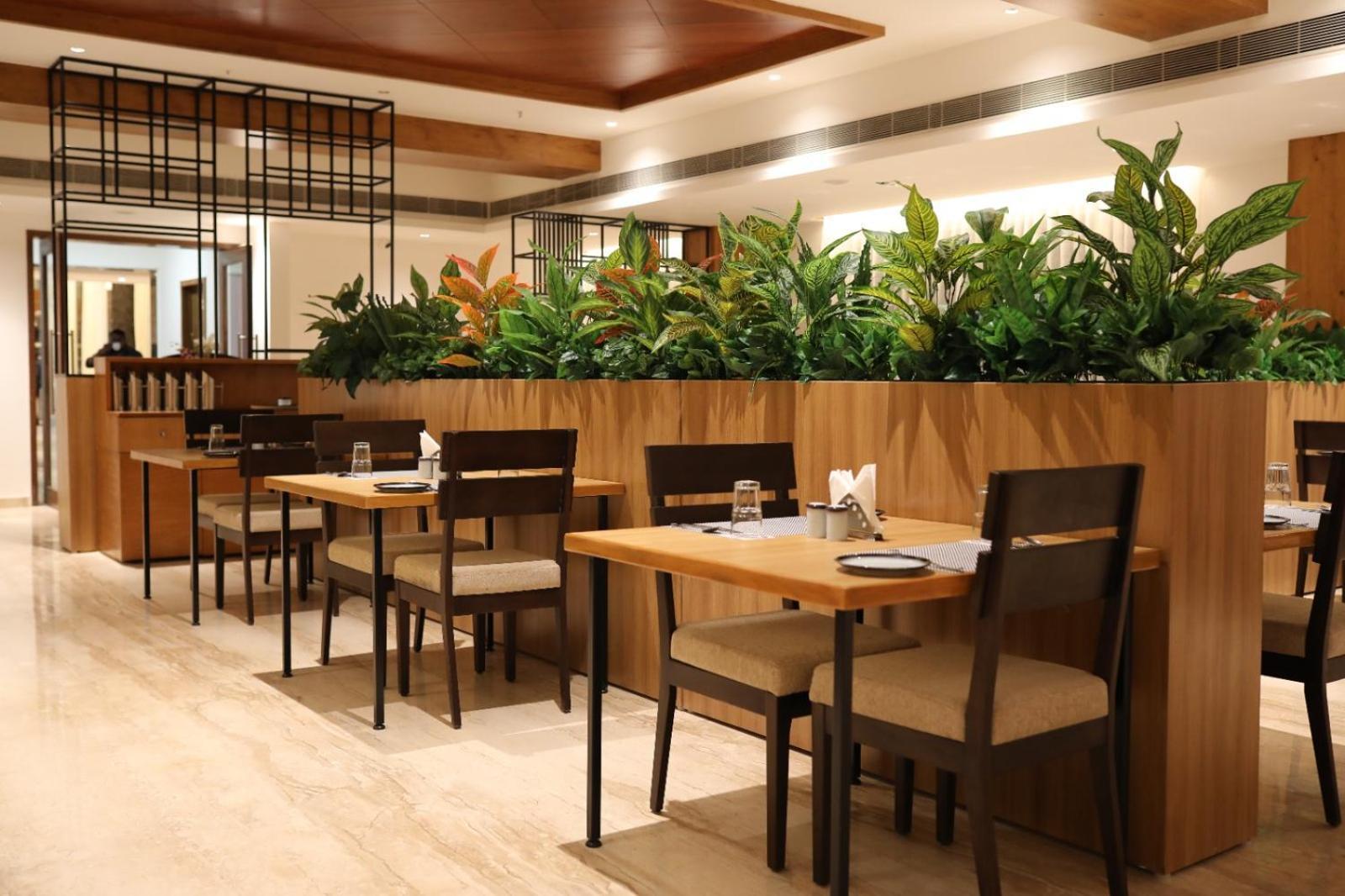 Icon Grand Hotel By Bhagini Bangalore Exterior photo
